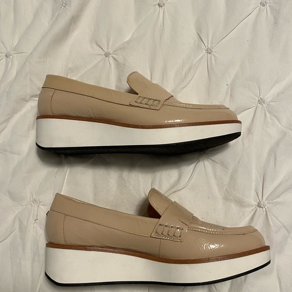 Shoes - Picture 2 of 4